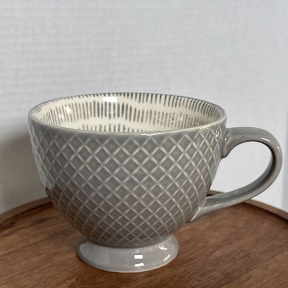 2 Signature Housewares Footed Stoneware 14 oz Mugs Diamonds Dots Lines & Zigzags - Picture 5 of 16